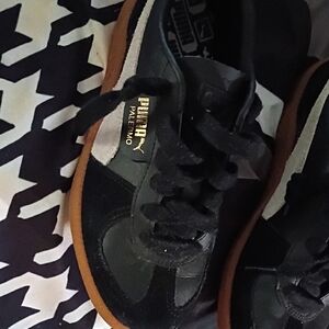 Puma Black and White Sneakers with Gum Sole